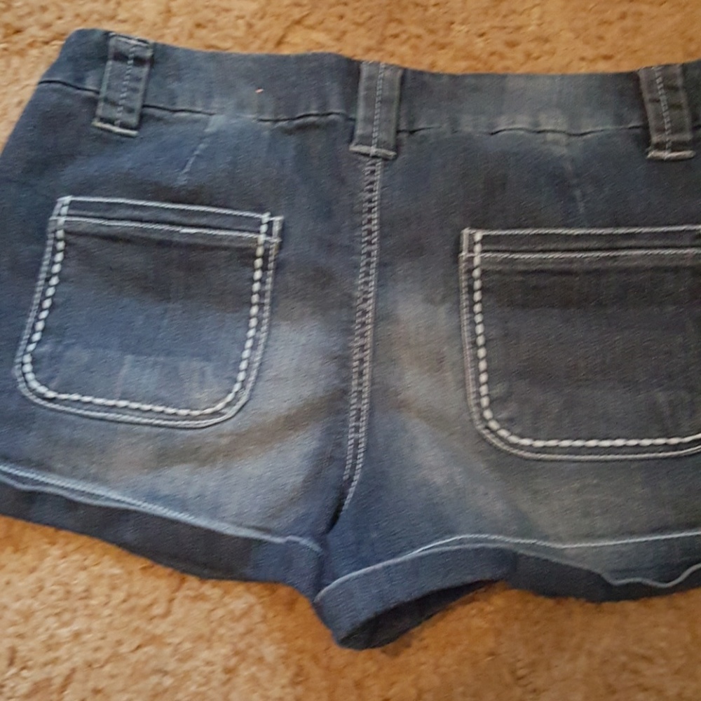 Short - Picture 2 of 2